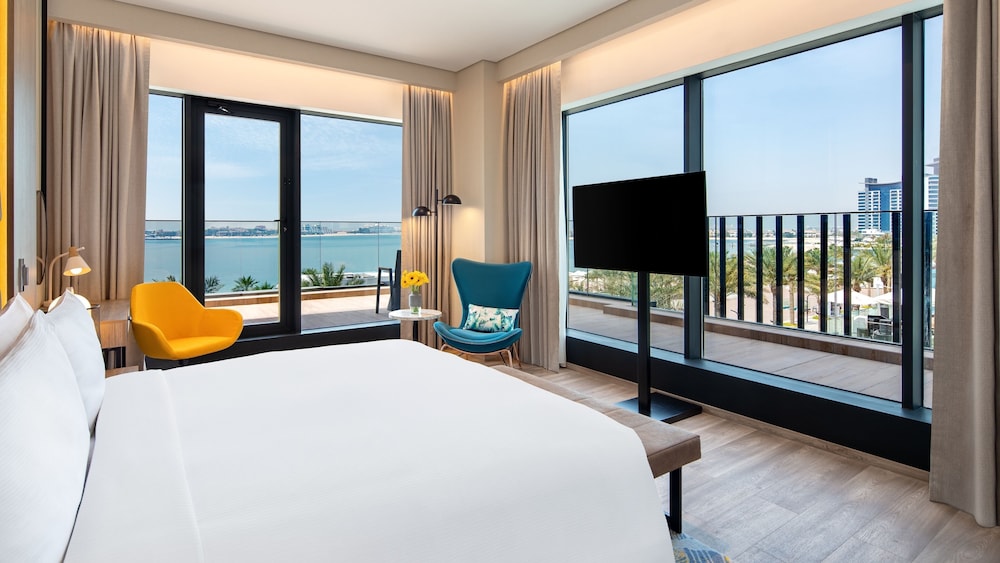 voco Dubai the Palm by IHG — Hotel rooms in Dubai