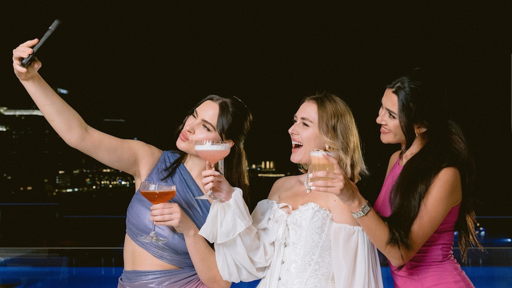voco Dubai the Palm by IHG — Restaurant & bars in Dubai