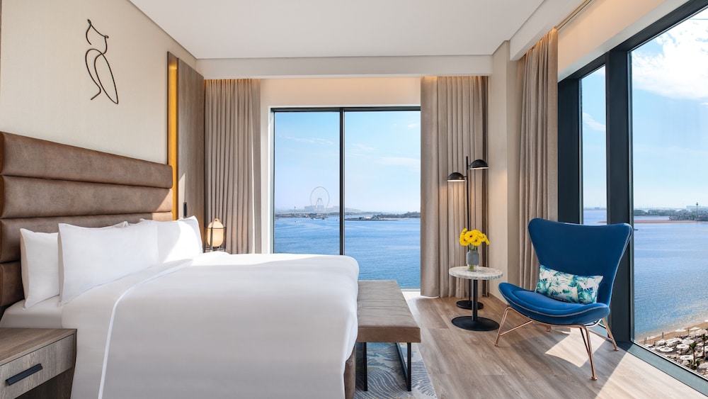 voco Dubai the Palm by IHG — Hotel rooms in Dubai