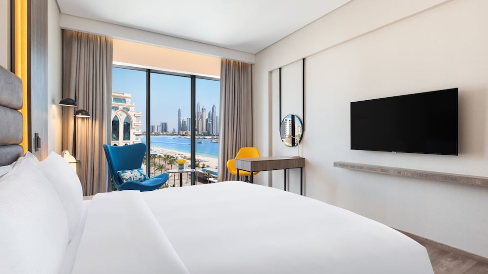 voco Dubai the Palm by IHG — Hotel rooms in Dubai
