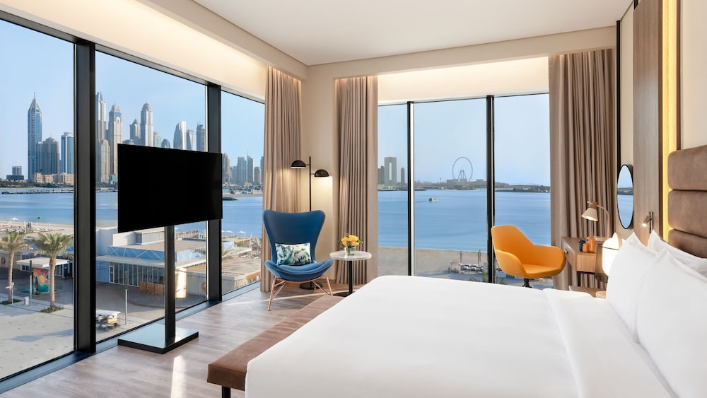 voco Dubai the Palm by IHG — Hotel rooms in Dubai