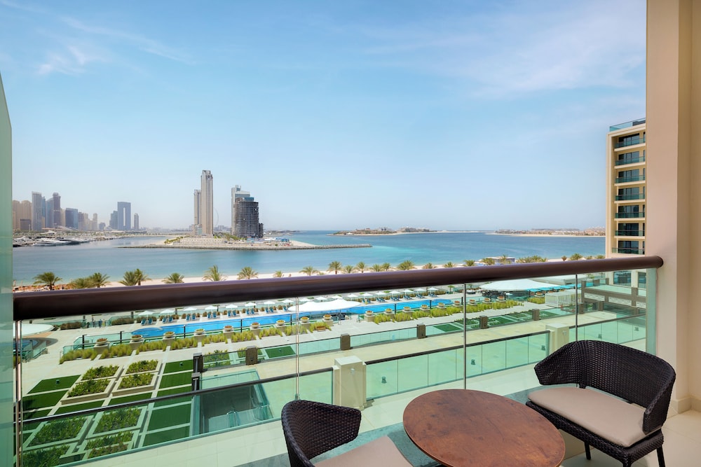Hilton Dubai Palm Jumeirah — Hotel rooms in Dubai