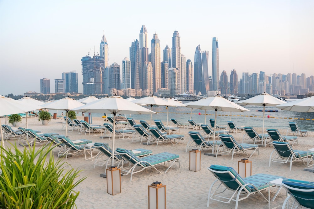 Hilton Dubai Palm Jumeirah — Beach in Dubai