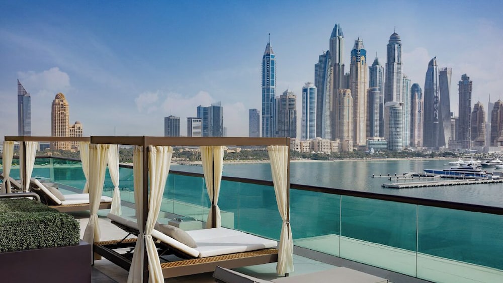 Hilton Dubai Palm Jumeirah — Attractions in the area in Dubai