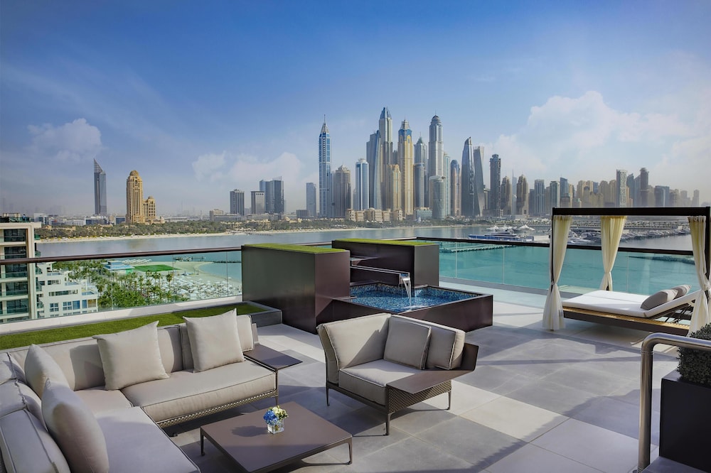 Hilton Dubai Palm Jumeirah — Attractions in the area in Dubai