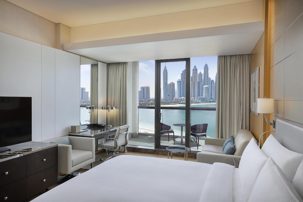 Hilton Dubai Palm Jumeirah — Hotel rooms in Dubai