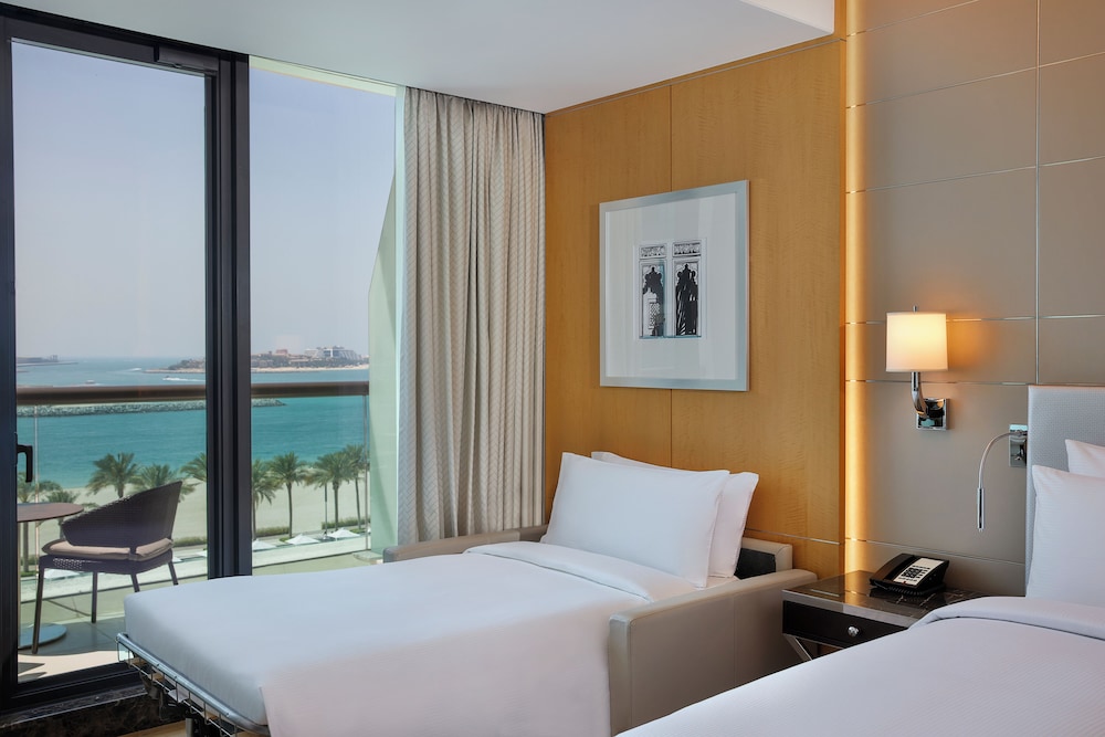 Hilton Dubai Palm Jumeirah — Hotel rooms in Dubai