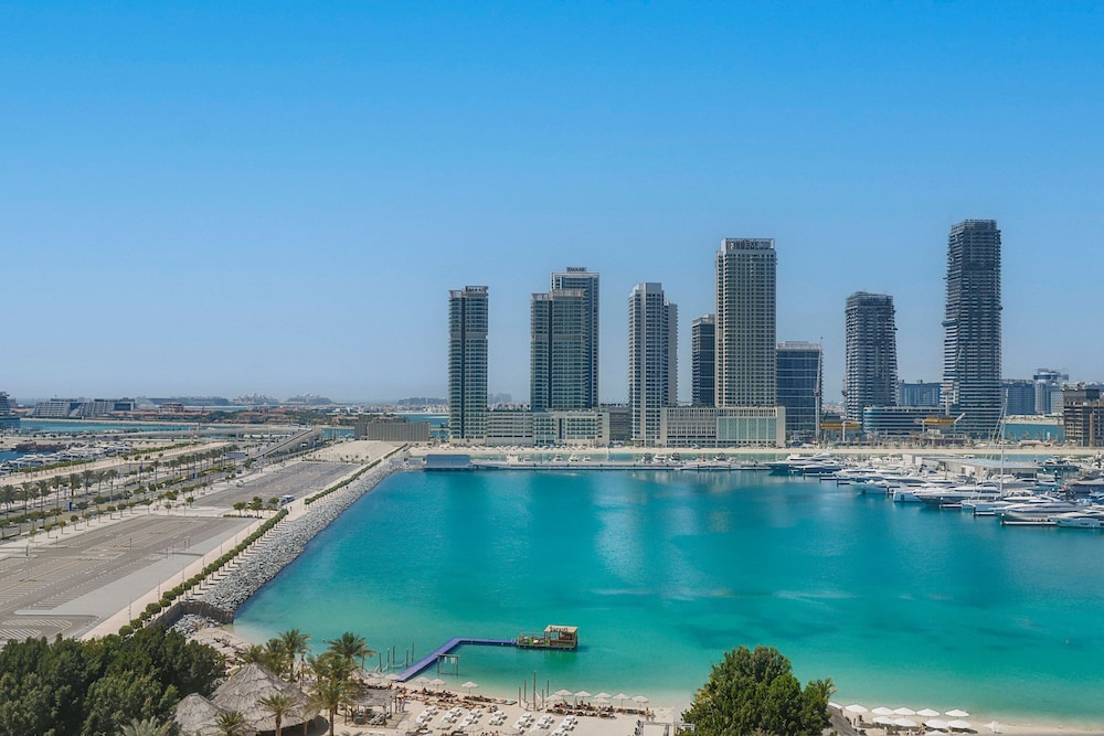 W Dubai - Mina Seyahi — Attractions in the area in Dubai