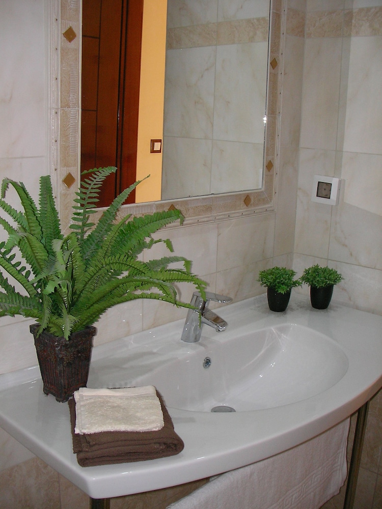 Mariana Hotel — Rooms in Laganas, Ionian Islands