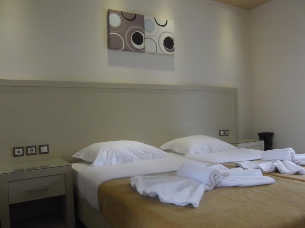Mariana Hotel — Rooms in Laganas, Ionian Islands