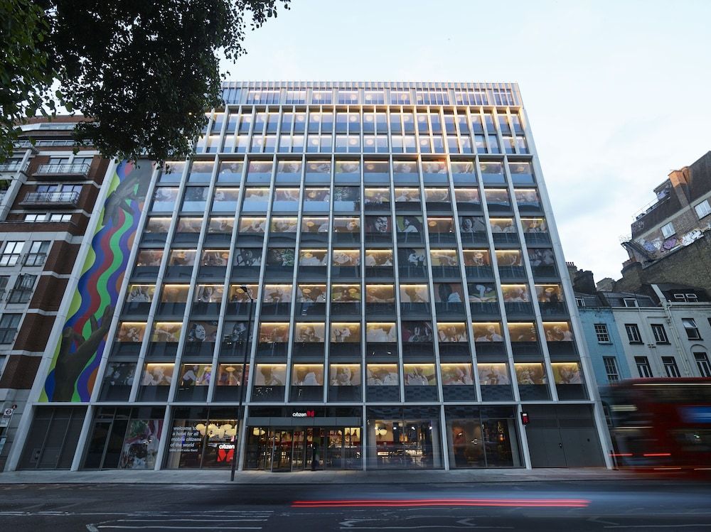 citizenM London Victoria Station