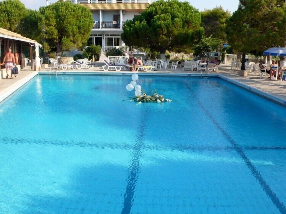Valais Hotel — Swimming pool in Alikanas, Ionian Islands