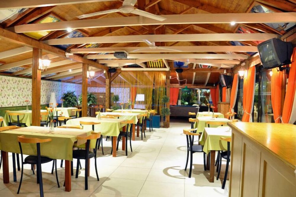 Valais Hotel — Restaurant & bars in Alikanas, Ionian Islands