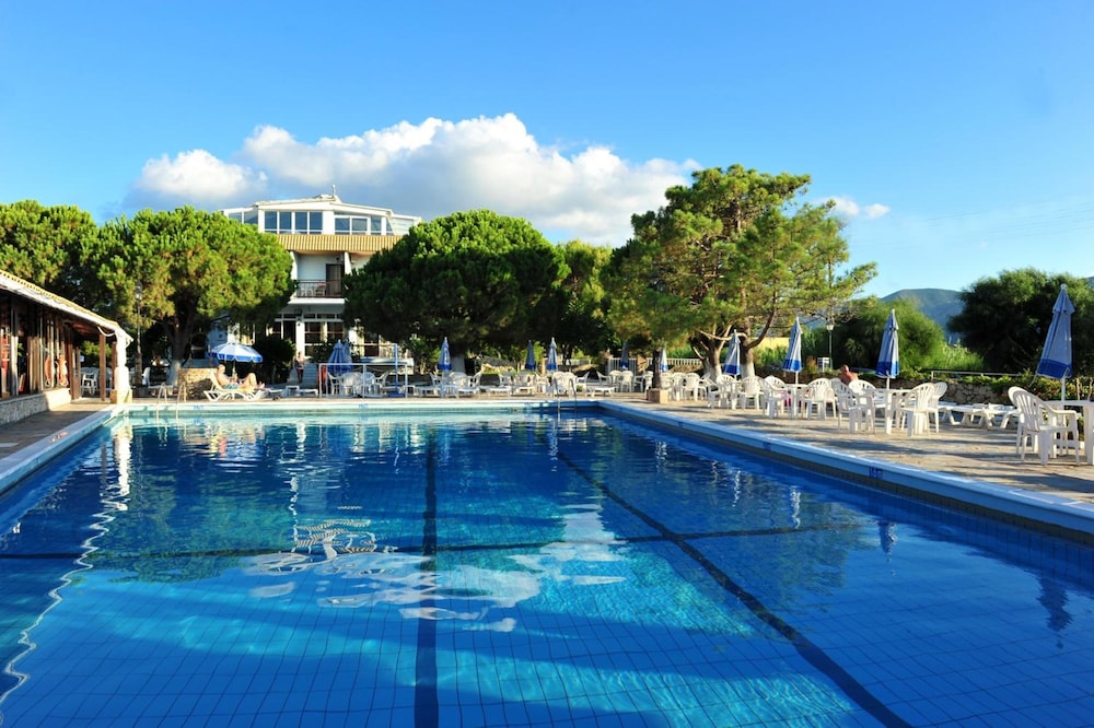 Valais Hotel — Swimming pool in Alikanas, Ionian Islands