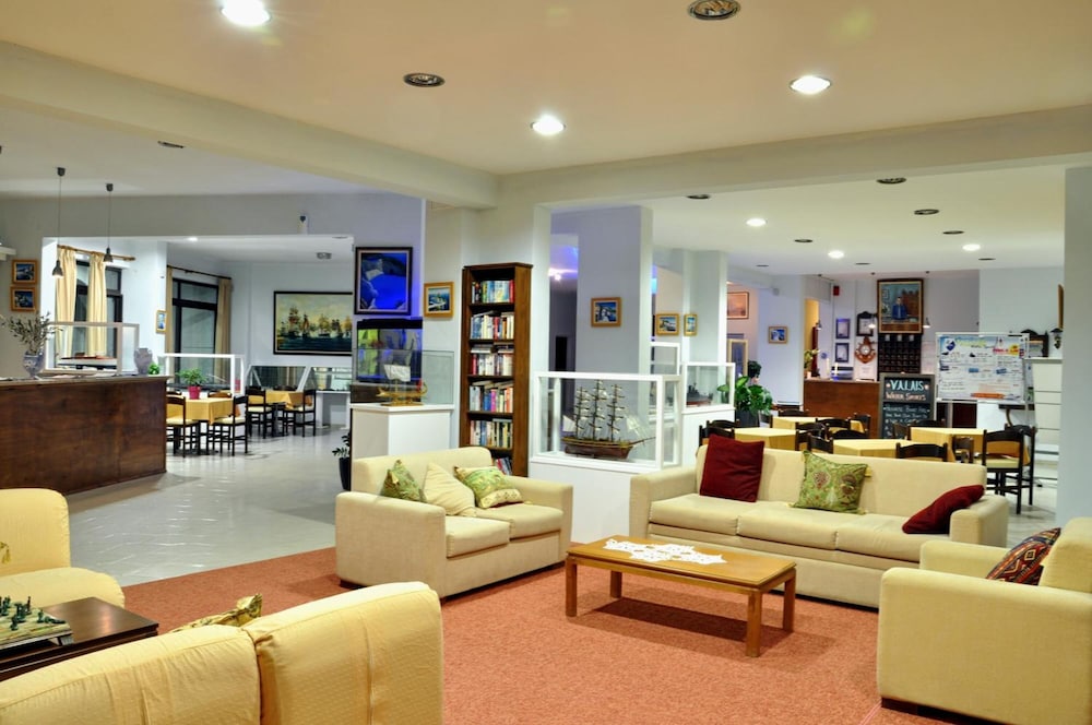 Valais Hotel — Restaurant & bars in Alikanas, Ionian Islands