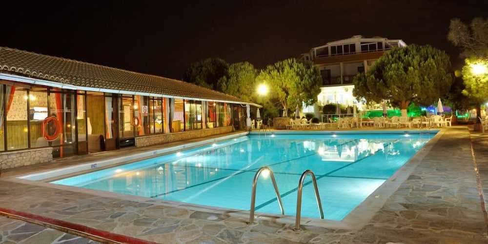 Valais Hotel — Swimming pool in Alikanas, Ionian Islands