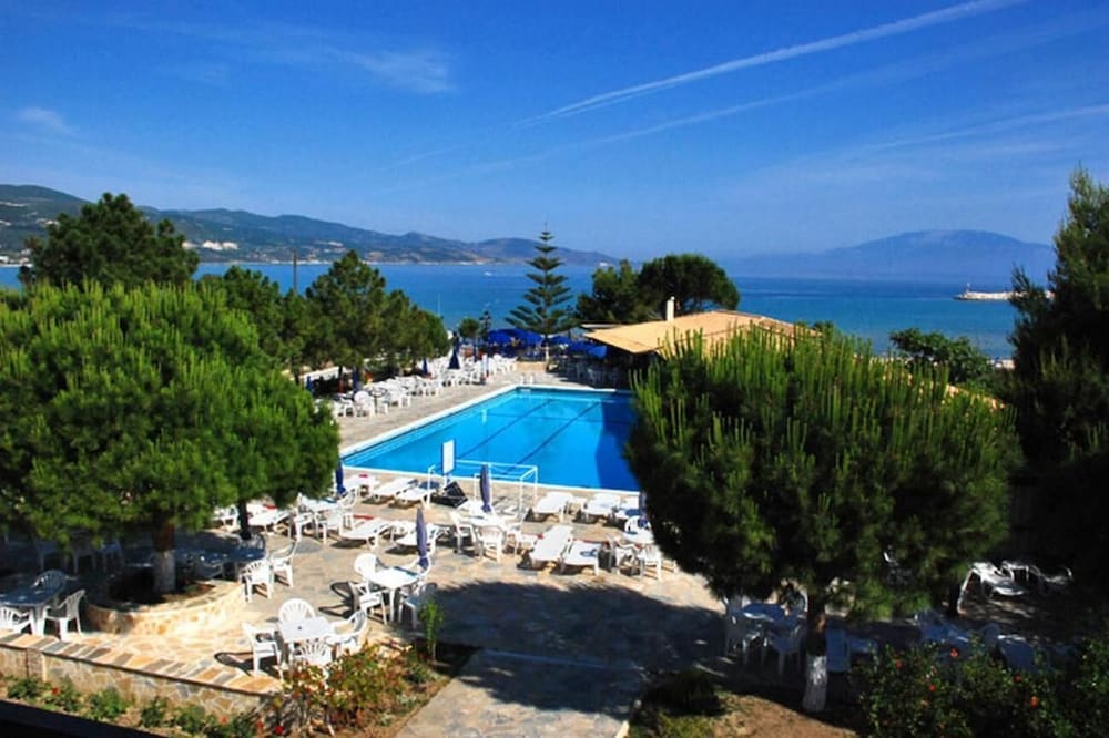 Valais Hotel — Swimming pool in Alikanas, Ionian Islands