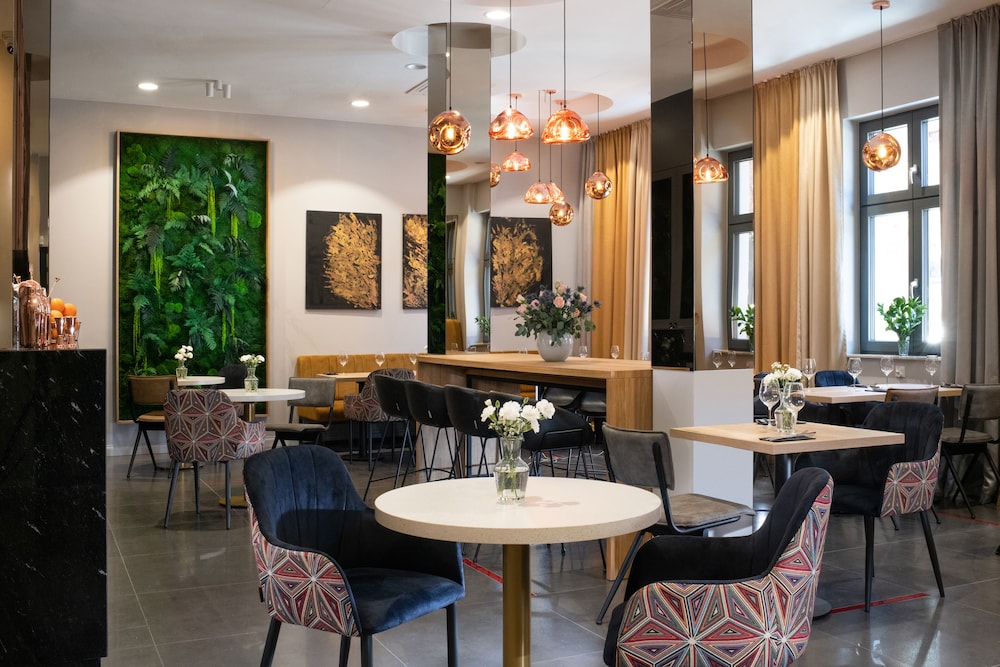 XERION HOTEL — Restaurant & bars in Krakow, Lesser Poland