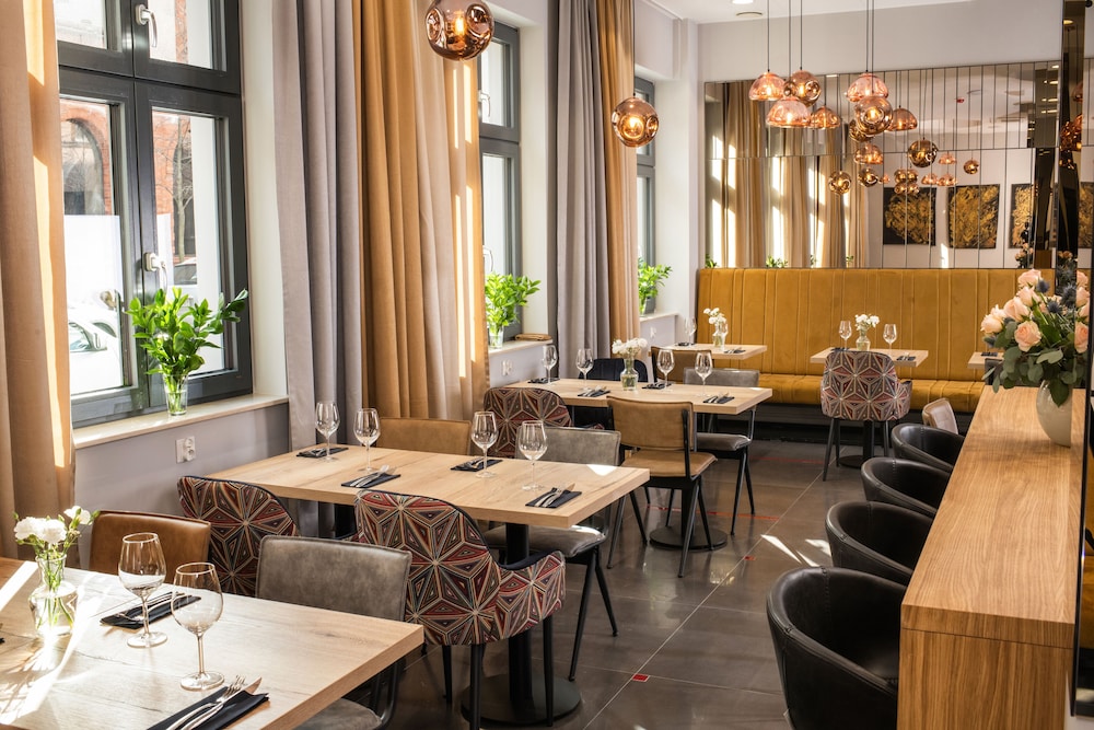XERION HOTEL — Restaurant & bars in Krakow, Lesser Poland