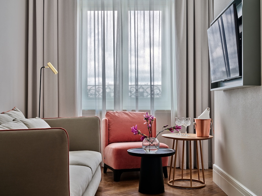 Hotel Altus Palace - Destigo Hotels — Hotel rooms in Wroclaw, Lower Silesia