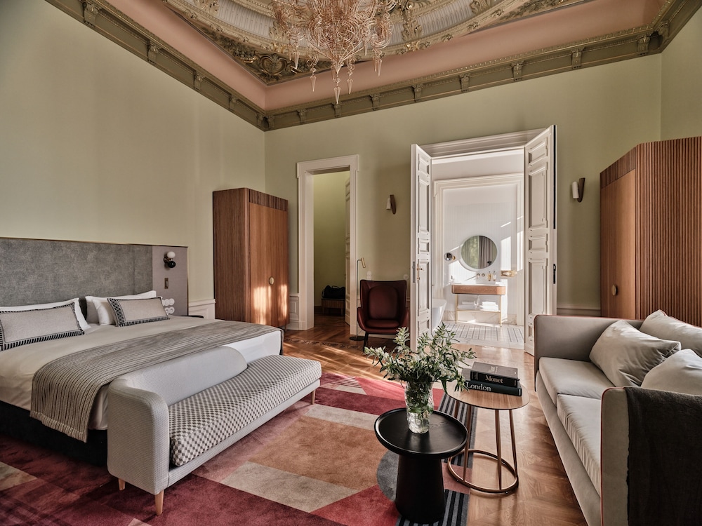 Hotel Altus Palace - Destigo Hotels — Hotel rooms in Wroclaw, Lower Silesia