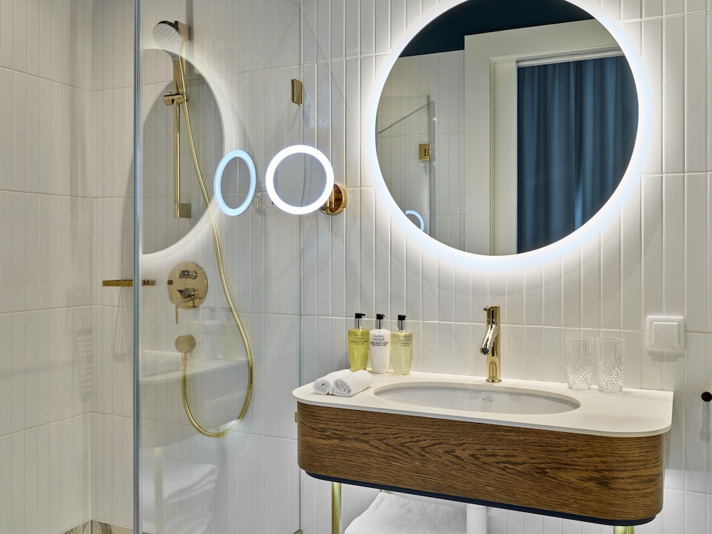 Hotel Altus Palace - Destigo Hotels — Hotel rooms in Wroclaw, Lower Silesia