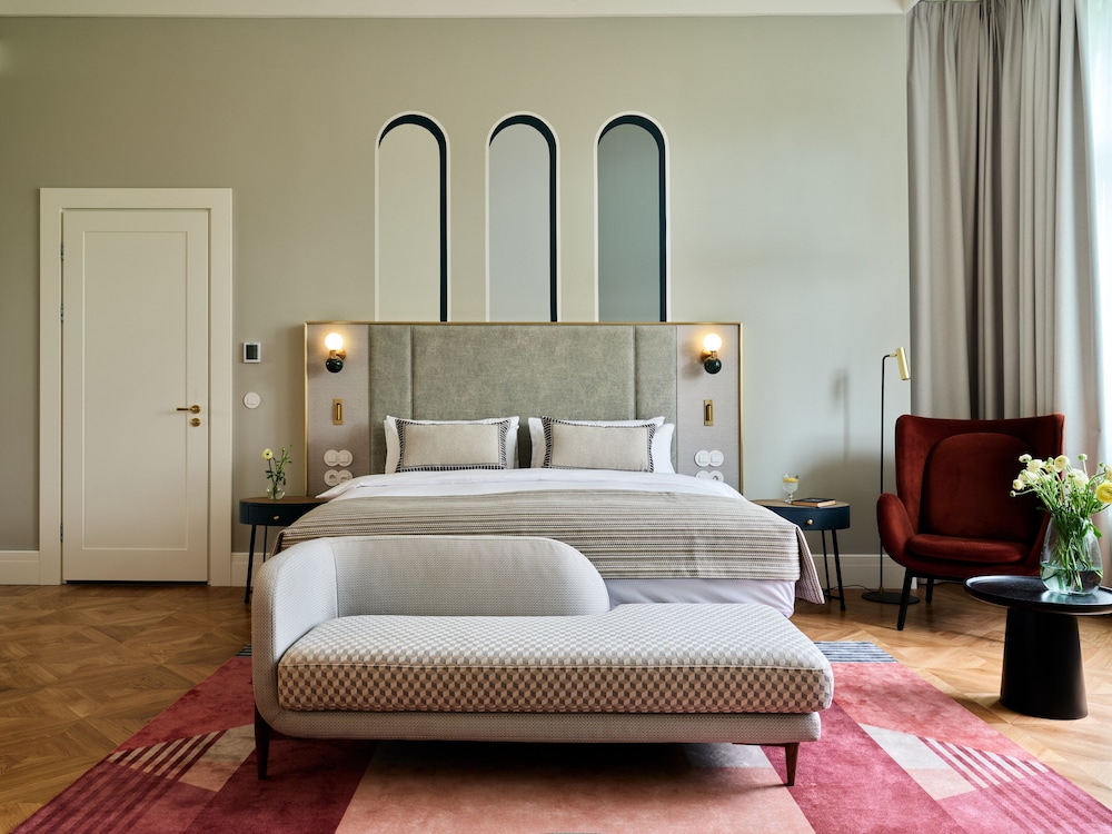 Hotel Altus Palace - Destigo Hotels — Hotel rooms in Wroclaw, Lower Silesia