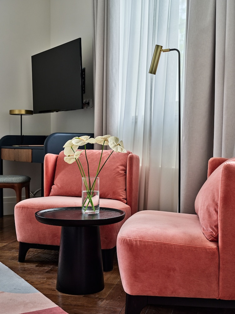 Hotel Altus Palace - Destigo Hotels — Hotel rooms in Wroclaw, Lower Silesia