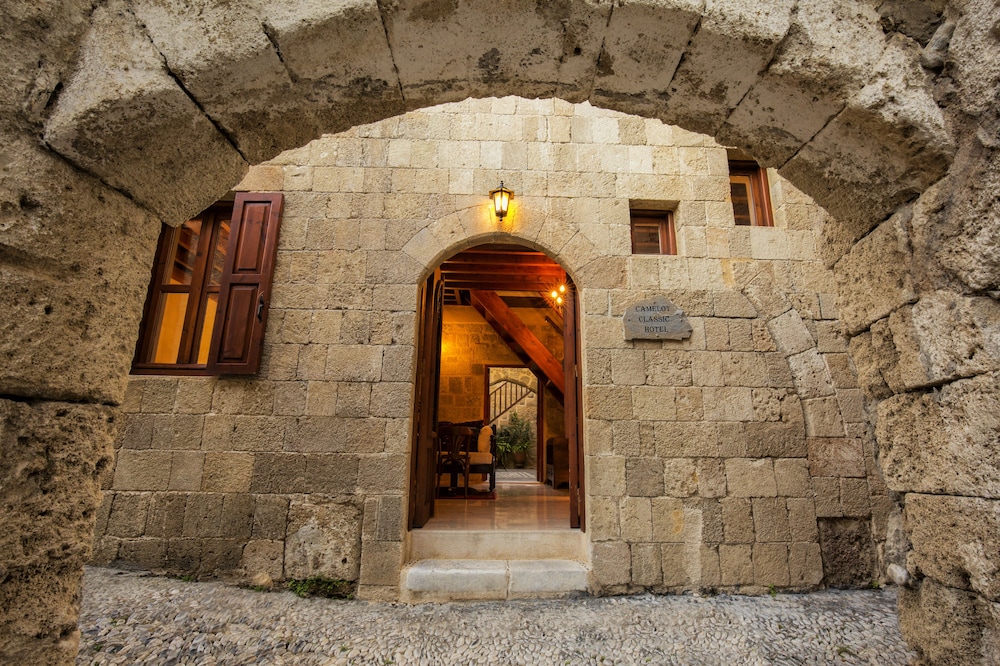 Camelot Traditional & Classic Hotel — Hotel building in Rhodes Town, South Aegean