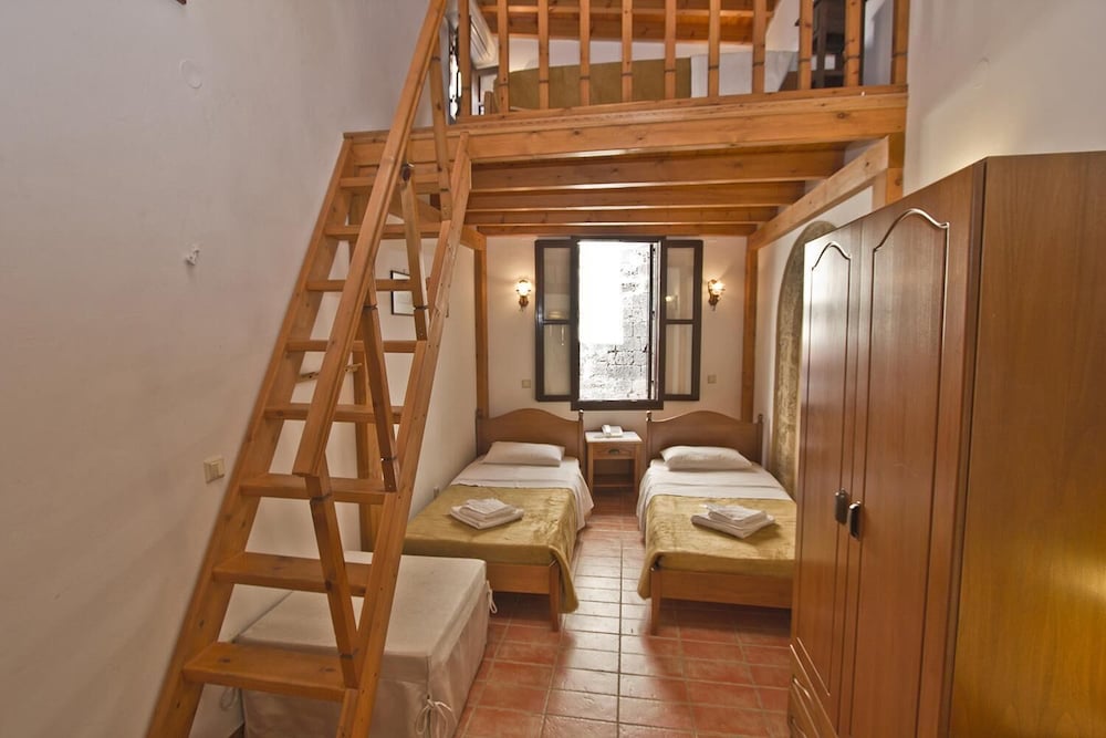 Camelot Traditional & Classic Hotel — Hotel rooms in Rhodes Town, South Aegean