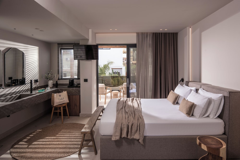 Soleil Rooms and Suites — Hotel rooms in Stalida