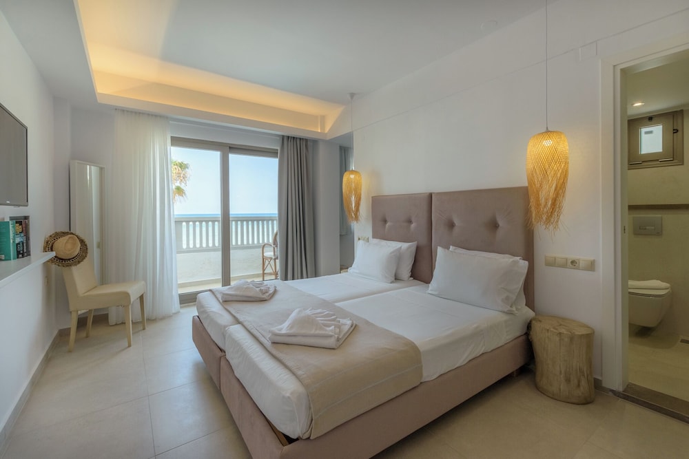 Soleil Rooms and Suites — Hotel rooms in Stalida