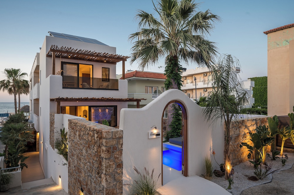Soleil Rooms and Suites — Hotel building in Stalida