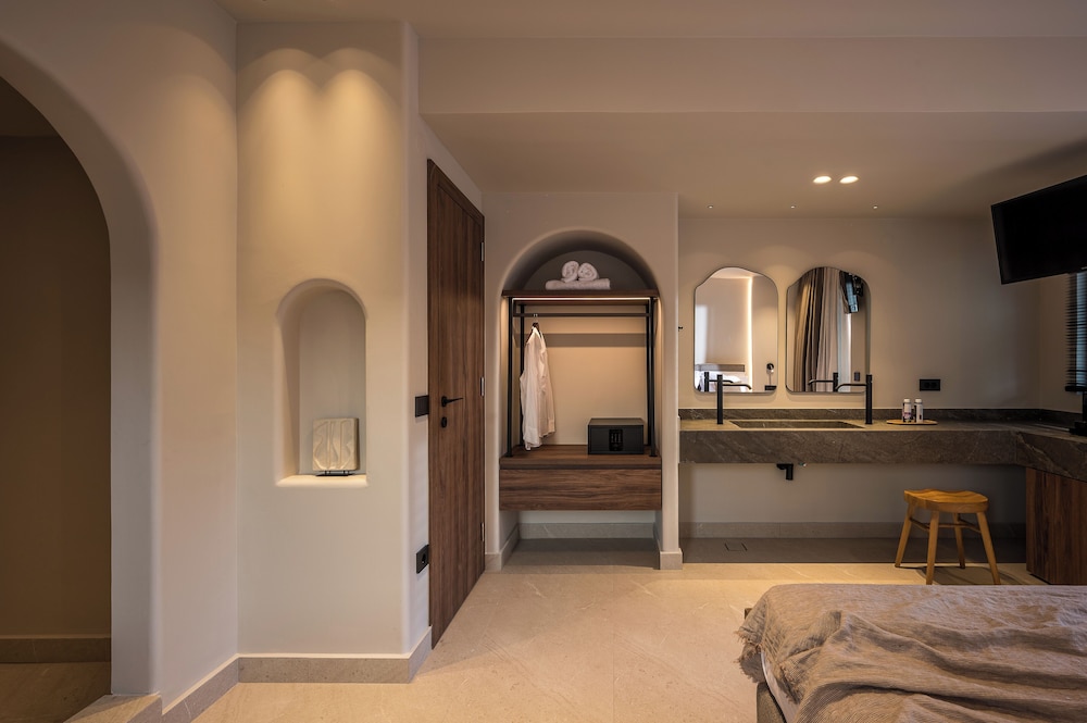 Soleil Rooms and Suites — Hotel rooms in Stalida