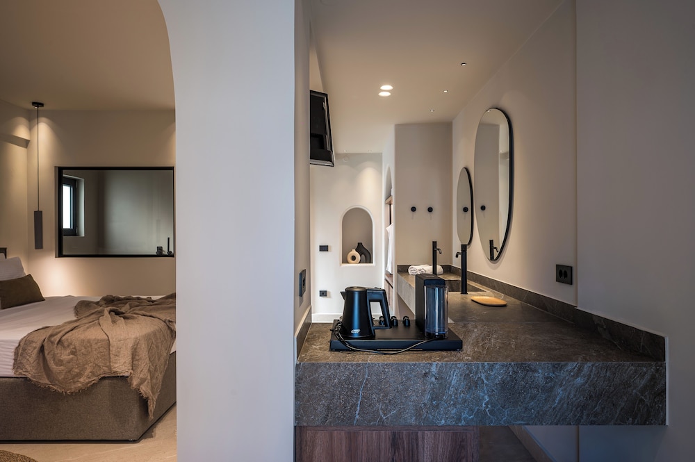 Soleil Rooms and Suites — Hotel rooms in Stalida