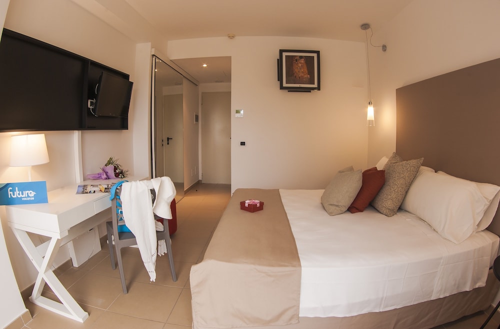 Futura Club Spiagge Bianche — Hotel rooms in Fontane Bianche, Sicily