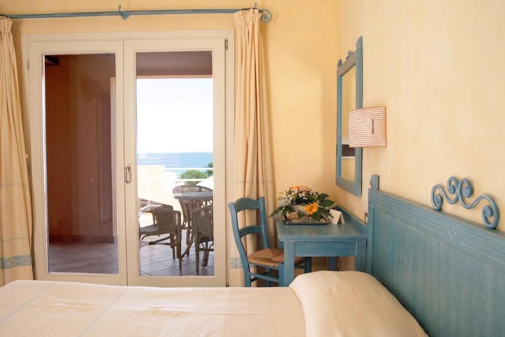 TH Costa Rei - Free Beach Club — Hotel rooms in Muravera, Sardinia