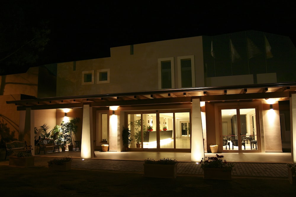 TH Costa Rei - Free Beach Club — Hotel building in Muravera, Sardinia