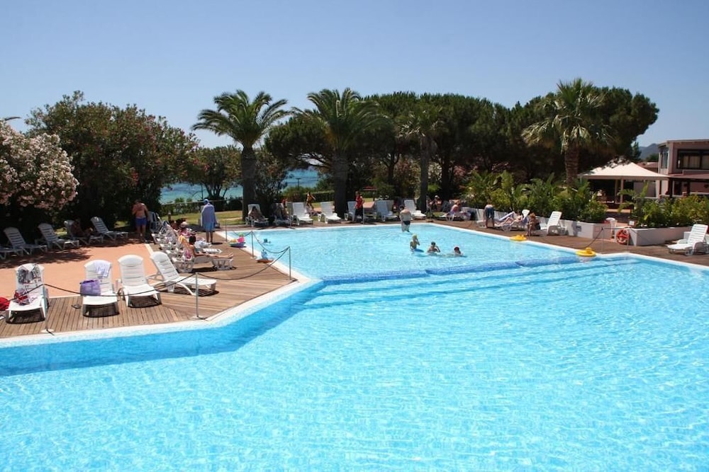 TH Costa Rei - Free Beach Club — Swimming pool in Muravera, Sardinia
