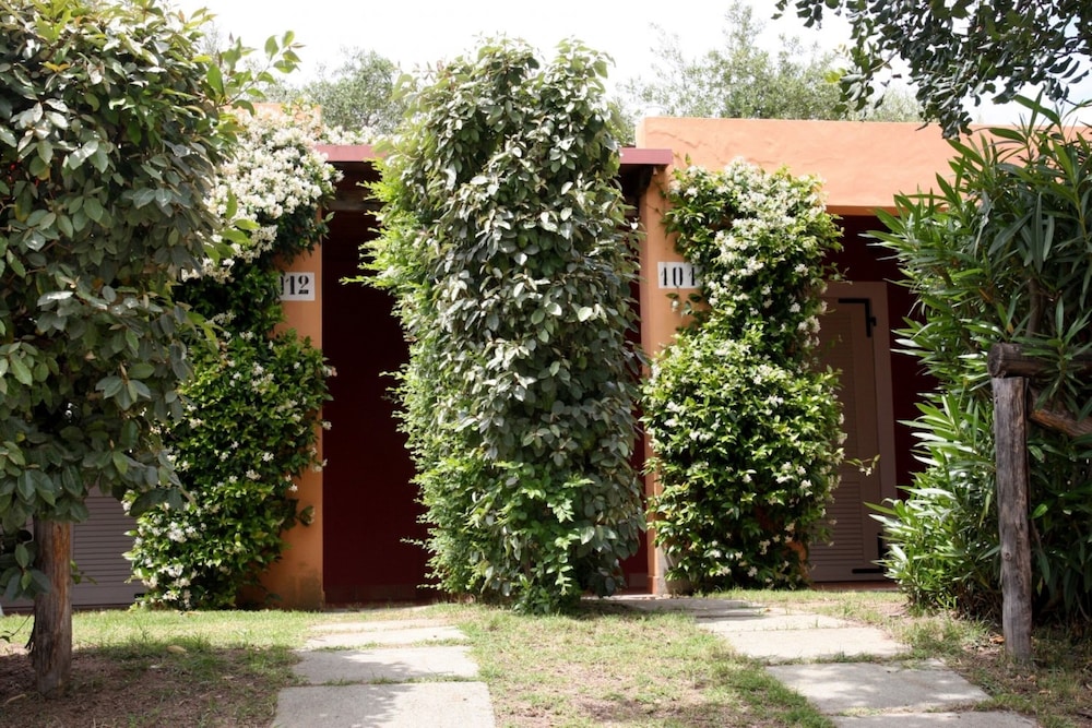 TH Costa Rei - Free Beach Club — Hotel building in Muravera, Sardinia