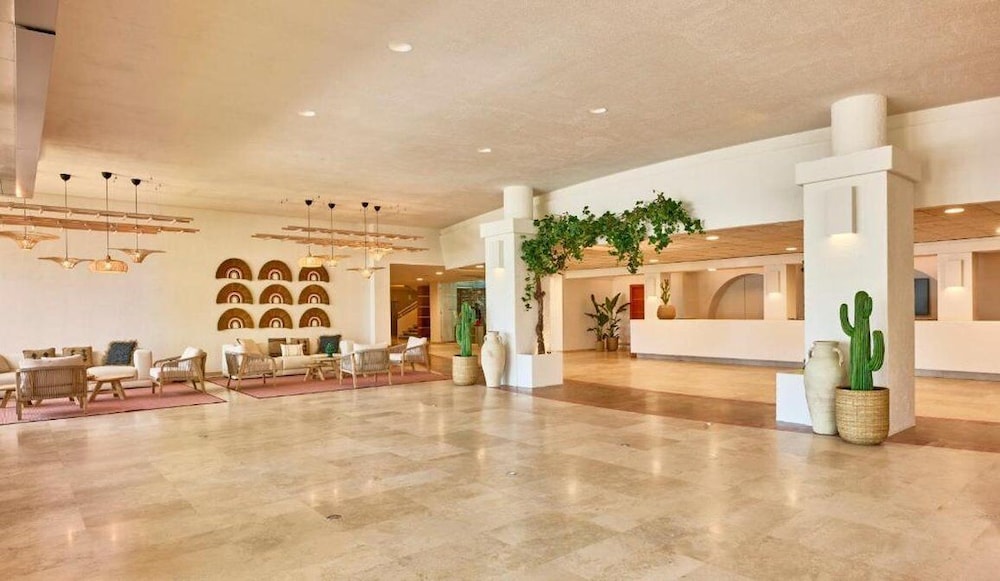 Granserena Hotel — Hotel building in Fasano, Apulia