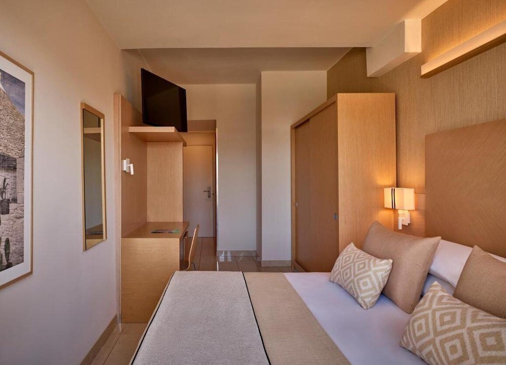 Granserena Hotel — Hotel rooms in Fasano, Apulia