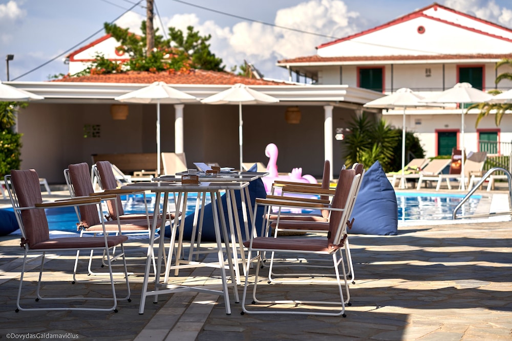 Seaside Resorts — Restaurant & bars in Lefkimmi (Corfu), Ionian Islands