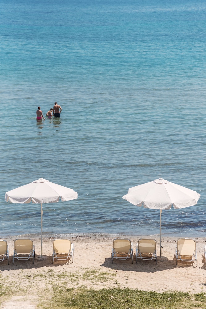 Seaside Resorts — Beach in Lefkimmi (Corfu), Ionian Islands