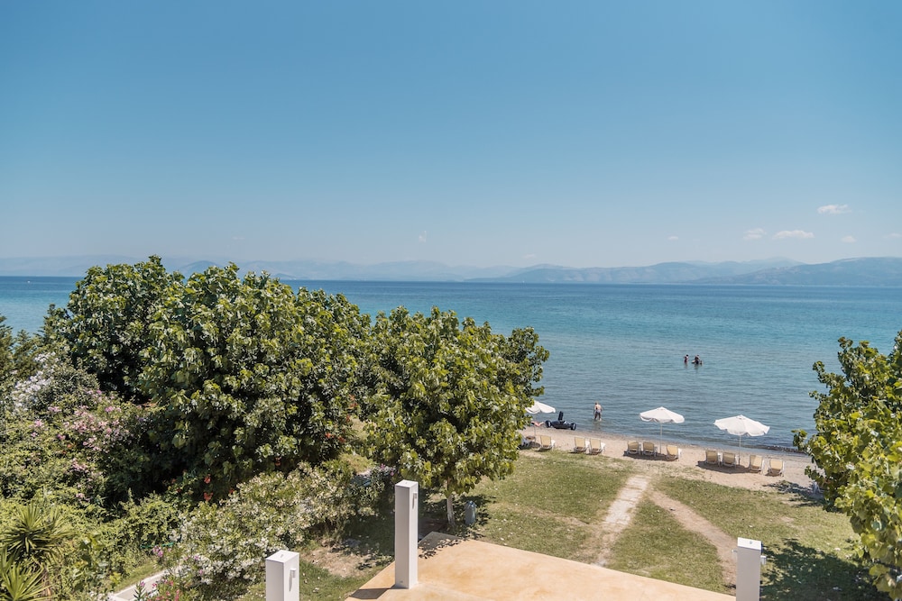 Seaside Resorts — Beach in Lefkimmi (Corfu), Ionian Islands