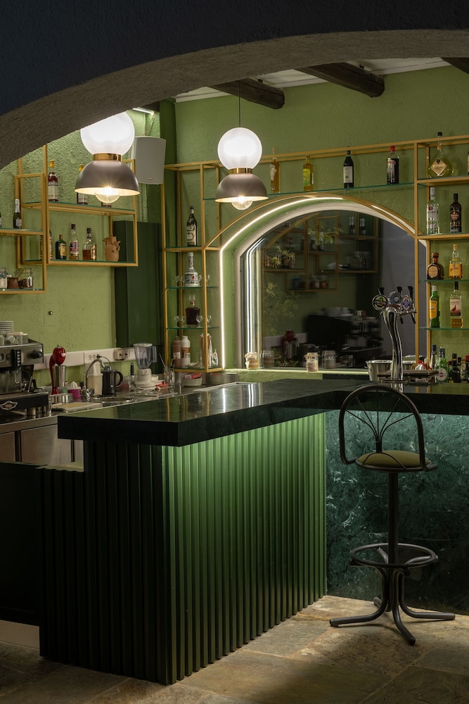 Malia Holidays Hotel — Restaurant & bars in Malia