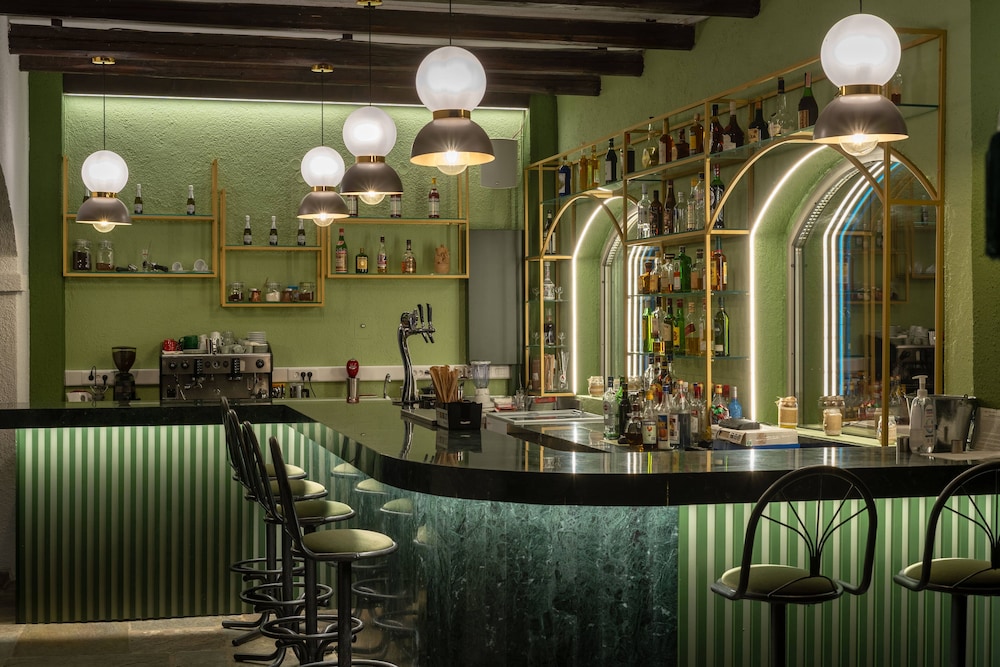 Malia Holidays Hotel — Restaurant & bars in Malia