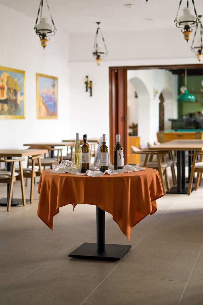 Malia Holidays Hotel — Restaurant & bars in Malia
