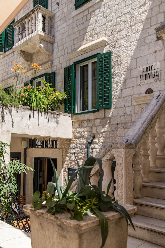 Slavija Culture Heritage Hotel — Hotel building in Split, Split-Dalmatia