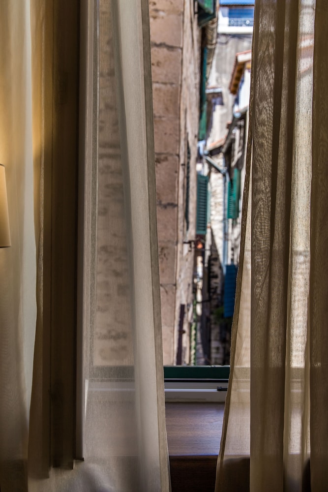 Slavija Culture Heritage Hotel — Hotel rooms in Split, Split-Dalmatia